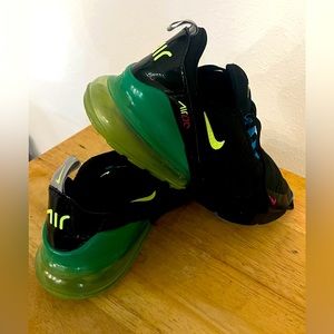 These are 5y black, green with pink Nike air Max 270